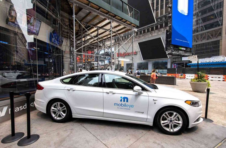 Autonomous driving leader Mobileye to sell $3.1B IPO