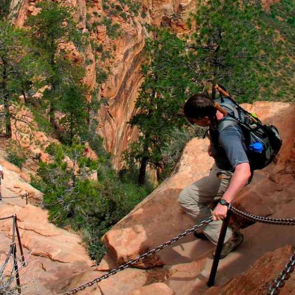 Zion Canyon hiking route to require permit for first time
