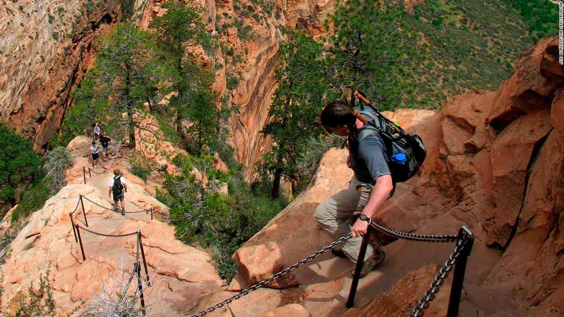 Zion Canyon hiking route to require permit for first time