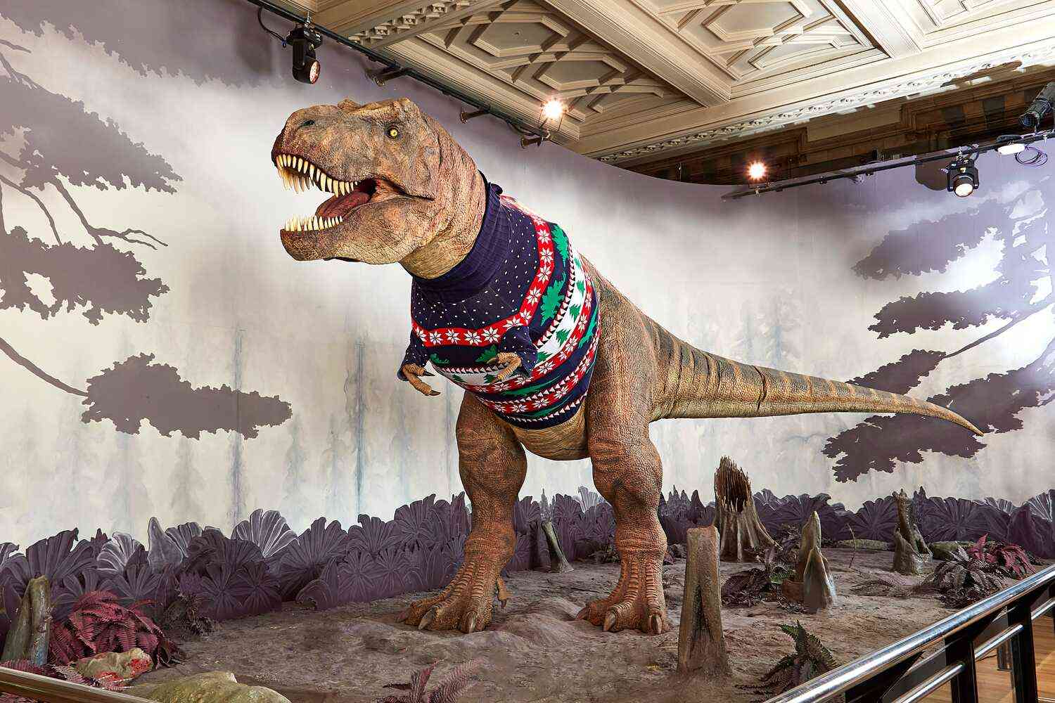 Zoo Atlanta takes on Christmas with giant snow-covered T. Rex
