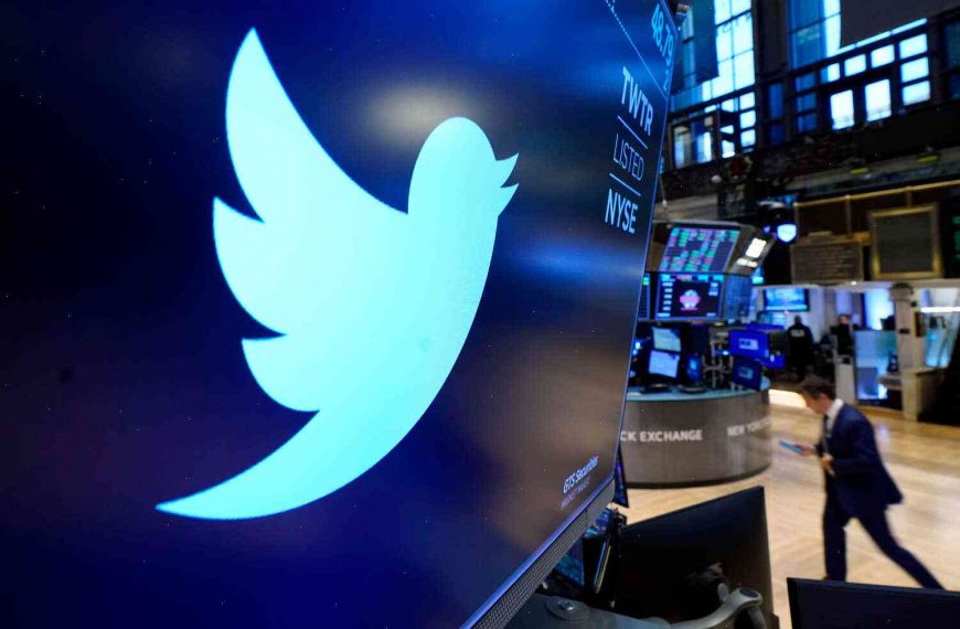Jack Dorsey: Two top Washington operatives will be leaving Twitter