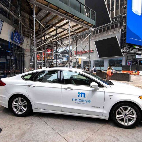 Autonomous driving leader Mobileye to sell $3.1B IPO